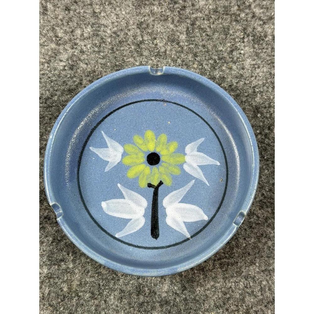 VTG Art Pottery Ashtray Retro Hippy Flower Power Bright Blue 3 Notches Barware